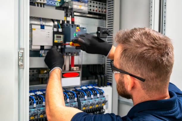 Best Licensed Electrician  in Hillsboro, KS