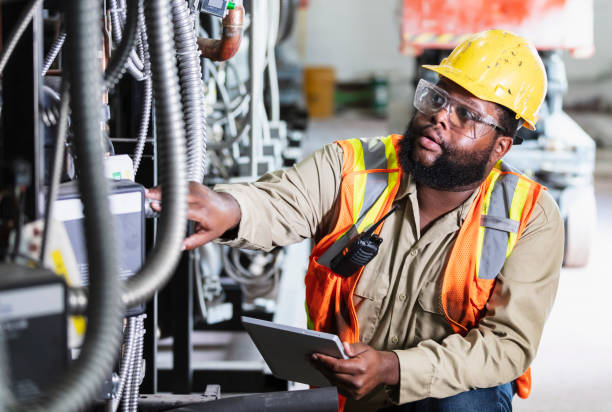 Best Affordable Emergency Electrician  in Hillsboro, KS